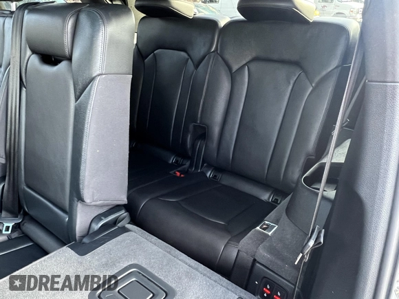 2017 Audi Q7 Premium Plus z VIN WA1LAAF72HD005719, wystawiony jako IAAI lot #42019701 z przebiegiem 154 276 mil mil oraz . Historia ofert i sprzedaży dostępna na DreamBid. Obrazek 11.