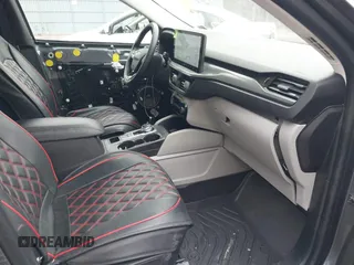 2024 Ford Escape Active with VIN 1FMCU9GNXRUA08583, listed as a IAAI auction lot 41627971 with 21,434 mi miles and . Bid and sale history available at DreamBid. Image 5.