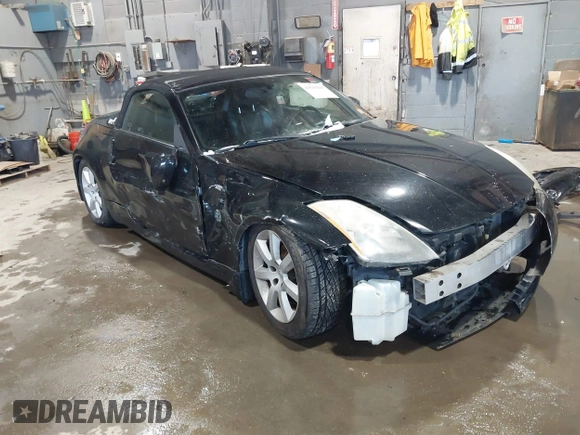 2004 Nissan 350Z Touring with VIN JN1AZ36AX4T014409, listed as a IAAI auction lot 41610945 with 86,756 mi miles. Bid and sale history available at carsss.com. Image 6.