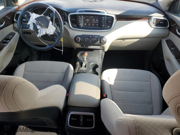 2017 Kia Sorento LX with VIN 5XYPGDA38HG298409, listed as a Copart auction lot 49749315 with 46,986 mi miles and Clean Title. Bid and sale history available at carsss.com. Image 8.