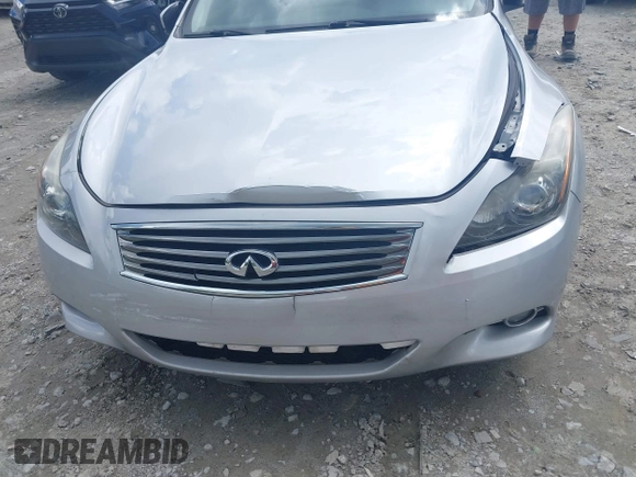 2015 Infiniti Q60 S Limited z VIN JN1CV6EK6FM871680, wystawiony jako IAAI lot #42253006 z przebiegiem 113 513 mil mil oraz . Historia ofert i sprzedaży dostępna na DreamBid. Obrazek 6.