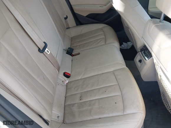 2019 Audi A4 Premium with VIN WAUGMAF40KA036963, listed as a IAAI auction lot 41061853 with 1 mi miles. Bid and sale history available at carsss.com. Image 8.