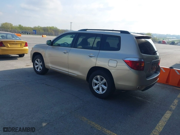 2008 Toyota Highlander with VIN JTEES41A482068313, listed as a IAAI auction lot 41973917 with 262,396 mi miles. Bid and sale history available at carsss.com. Image 3.