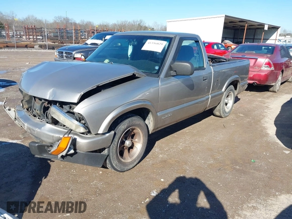 1999 Chevrolet S-10 LS with VIN 1GCCS1442XK130788, listed as a IAAI auction lot 41356829 with 290,817 mi miles. Bid and sale history available at carsss.com. Image 2.