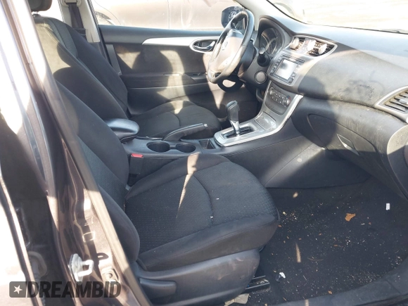 2014 Nissan Sentra SR z VIN 3N1AB7AP3EY319122, wystawiony jako IAAI lot #41130985 z przebiegiem 89 014 mil mil oraz . Historia ofert i sprzedaży dostępna na DreamBid. Obrazek 5.