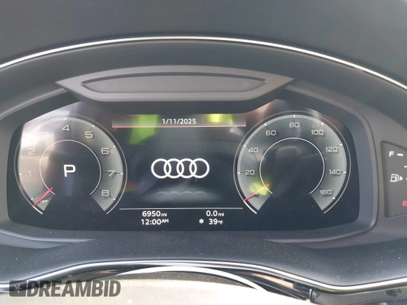 2024 Audi Q7 Premium Plus with VIN WA1LCBF76RD010388, listed as a IAAI auction lot 41295943 with 6,950 mi miles and . Bid and sale history available at DreamBid. Image 7.