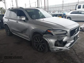 2018 Volvo XC90 Momentum z VIN YV4A22PK1J1374238, wystawiony jako IAAI lot #42047831 z przebiegiem 149 380 mil mil oraz . Historia ofert i sprzedaży dostępna na DreamBid. Obrazek 1.