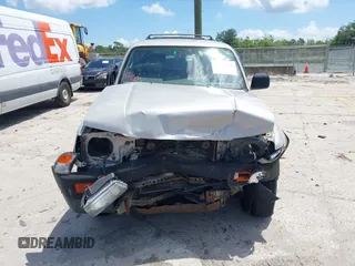1998 Toyota 4Runner with VIN JT3GM84R3W0022369, listed as a IAAI auction lot 42482623 with 246,569 mi miles and . Bid and sale history available at DreamBid. Image 12.