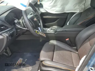 2024 Cadillac CT4 Sport z VIN 1G6DC5RK2R0111224, wystawiony jako Copart lot #54250715 z przebiegiem 6183 mil mil oraz Szkody całkowita. Historia ofert i sprzedaży dostępna na DreamBid. Obrazek 7.