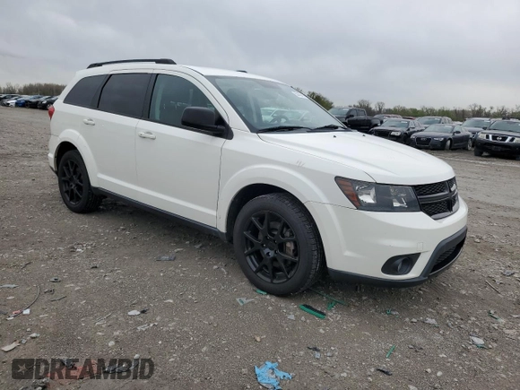 2017 Dodge Journey SXT with VIN 3C4PDCBG8HT545764, listed as a Copart auction lot 50450415 with 104,416 mi miles and Salvage Title. Bid and sale history available at carsss.com. Image 4.