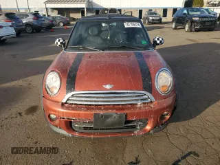 2012 MINI Convertible z VIN WMWZN3C57CT265368, wystawiony jako Copart lot #87100414 z przebiegiem 124 102 mil mil oraz Szkoda całkowita • Salvage title. Historia ofert i sprzedaży dostępna na DreamBid. Obrazek 5.