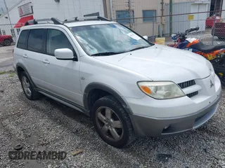 2005 Mitsubishi Outlander XLS with VIN JA4LX41F95U031468, listed as a IAAI auction lot 42114377 with 172,413 mi miles. Bid and sale history available at carsss.com. Image 1.