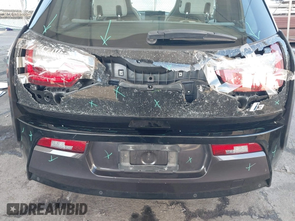 2014 BMW i3 with VIN WBY1Z4C54EV274996, listed as a IAAI auction lot 41625550 with 89,309 mi miles and . Bid and sale history available at DreamBid. Image 6.