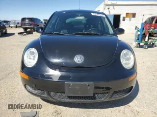 2008 Volkswagen New Beetle Coupe S with VIN 3VWRG31C28M525516, listed as a Copart auction lot 49739345 with 154,798 mi miles and Clean Title. Bid and sale history available at carsss.com. Image 5.