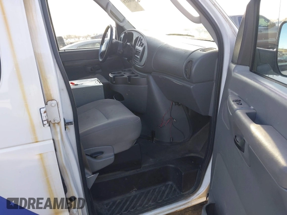 2008 Ford Econoline Cargo Commercial with VIN 1FTNE24L78DB58458, listed as a IAAI auction lot 41969371 with 133,399 mi miles and . Bid and sale history available at DreamBid. Image 5.