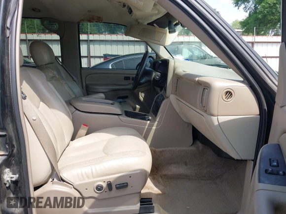 2004 Chevrolet Tahoe LS z VIN 1GNEC13Z04R248965, wystawiony jako IAAI lot #42031653 z przebiegiem 206 462 mil mil oraz . Historia ofert i sprzedaży dostępna na DreamBid. Obrazek 5.