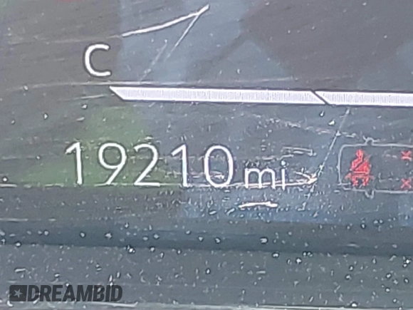2024 Cadillac Escalade AWD V-Series z VIN 1GYS4HK99RR339334, wystawiony jako IAAI lot #42280146 z przebiegiem 19 210 mil mil oraz . Historia ofert i sprzedaży dostępna na DreamBid. Obrazek 16.