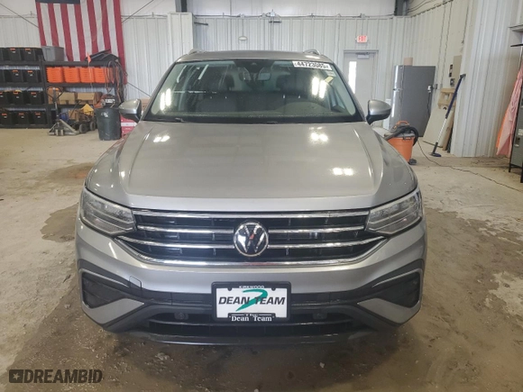 2024 Volkswagen Tiguan SE with VIN 3VVMB7AX9RM067501, listed as a Copart auction lot 44723085 with NaN miles and Salvage Title. Bid and sale history available at carsss.com. Image 5.