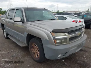 2002 Chevrolet Avalanche z VIN 3GNEK13T42G153921, wystawiony jako IAAI lot #42466306 z przebiegiem 207 826 mil mil oraz . Historia ofert i sprzedaży dostępna na DreamBid. Obrazek 1.