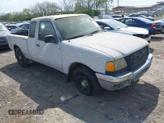 2002 Ford Ranger XL with VIN 1FTYR14U12TA05656, listed as a IAAI auction lot 42008309 with 187,553 mi miles. Bid and sale history available at carsss.com. Image 1.
