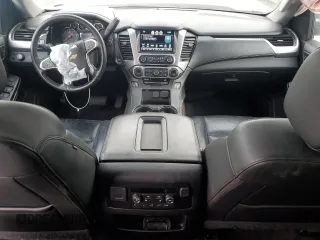 2019 Chevrolet Suburban LT with VIN 1GNSCHKC8KR127431, listed as a Copart auction lot 43931515 with 123,338 mi miles and Salvage Title. Bid and sale history available at DreamBid. Image 8.