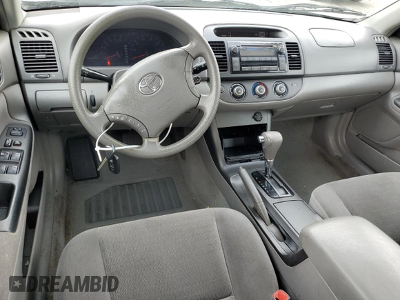2005 Toyota Camry LE with VIN 4T1BF32KX5U601192, listed as a Copart auction lot 55365485 with 153,251 mi miles and Salvage Title. Bid and sale history available at DreamBid. Image 8.