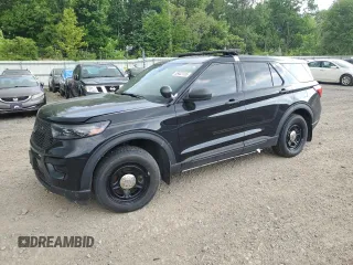 2020 Ford Police Interceptor Utility z VIN 1FM5K8AW0LGB23628, wystawiony jako Copart lot #55432135 z przebiegiem 82 291 mil mil oraz Szkody całkowita. Historia ofert i sprzedaży dostępna na DreamBid. Obrazek 1.