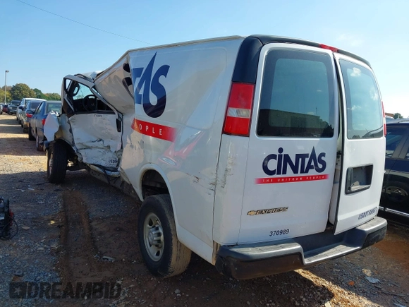 2016 Chevrolet Express Cargo Van with VIN 1GCZGHFG3G1278918, listed as a IAAI auction lot 40711791 with 268,643 mi miles. Bid and sale history available at carsss.com. Image 3.