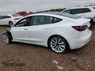 2020 Tesla Model 3 Long Range z VIN 5YJ3E1EB3LF667522, wystawiony jako Copart lot #57421145 z przebiegiem 77 821 mil mil oraz Szkoda całkowita • Salvage title. Historia ofert i sprzedaży dostępna na DreamBid. Obrazek 2.
