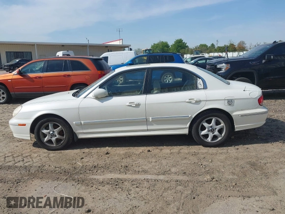 2005 Hyundai Sonata GLS with VIN KMHWF35H95A200283, listed as a IAAI auction lot 41911910 with 160,607 mi miles. Bid and sale history available at carsss.com. Image 14.