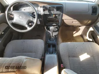 1998 Toyota 4Runner with VIN JT3GM84R3W0035025, listed as a Copart auction lot 73585894 with 203,819 mi miles and Salvage title. Bid and sale history available at DreamBid. Image 8.