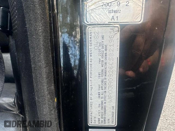 1982 Porsche 928 z VIN WP0JA0926CS821991, wystawiony jako Copart lot #76843574 z przebiegiem 84 762 mil mil oraz Tytuł czysty. Historia ofert i sprzedaży dostępna na DreamBid. Obrazek 10.