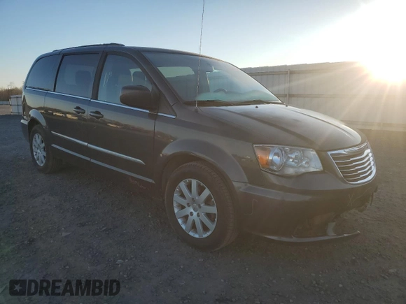 2015 Chrysler Town & Country Touring with VIN 2C4RC1BG2FR715021, listed as a Copart auction lot 49597895 with 250,451 mi miles and Salvage Title. Bid and sale history available at carsss.com. Image 4.