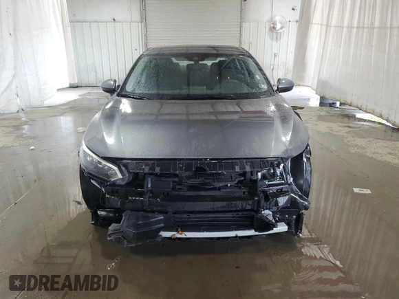 2024 Nissan Sentra S z VIN 3N1AB8BV5RY353989, wystawiony jako Copart lot #61553555 z przebiegiem 22 665 mil mil oraz Szkoda całkowita • Salvage title. Historia ofert i sprzedaży dostępna na DreamBid. Obrazek 5.