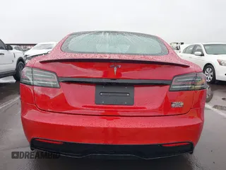 2022 Tesla Model S Plaid z VIN 5YJSA1E61NF485055, wystawiony jako IAAI lot #41751134 z przebiegiem Nie podano mil oraz . Historia ofert i sprzedaży dostępna na DreamBid. Obrazek 16.