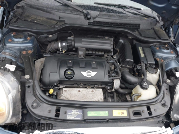 2010 MINI Hardtop with VIN WMWMF3C55ATZ26755, listed as a IAAI auction lot 42196335 with 134,453 mi miles and . Bid and sale history available at DreamBid. Image 10.