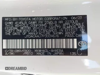 2023 Toyota Prius LE z VIN JTDACAAU7P3009676, wystawiony jako IAAI lot #42186462 z przebiegiem 31 567 mil mil oraz . Historia ofert i sprzedaży dostępna na DreamBid. Obrazek 9.