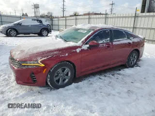 2021 Kia K5 LX with VIN 5XXG24J23MG007853, listed as a Copart auction lot 88237655 with 32,858 mi miles and Salvage Title. Bid and sale history available at carsss.com. Image 1.