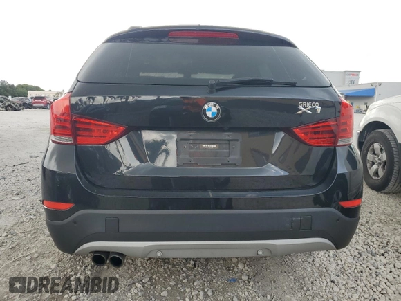 2015 BMW X1 xDrive28i z VIN WBAVL1C5XFVY35591, wystawiony jako Copart lot #59353955 z przebiegiem 86 462 mil mil oraz Czysty tytuł • Clean title. Historia ofert i sprzedaży dostępna na DreamBid. Obrazek 6.