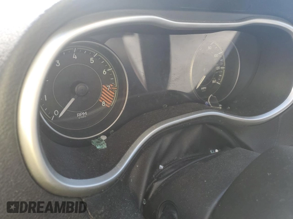 2014 Jeep Cherokee Trailhawk с VIN 1C4PJMBS4EW111401, выставлен на аукционе Copart как лот 57998735 с пробегом Не указан миль и Списание • Salvage title. История ставок и продаж доступна на DreamBid. Изображение 9.