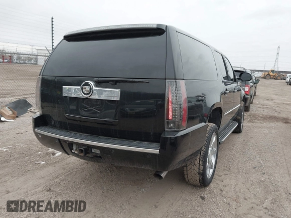 2007 Cadillac Escalade ESV with VIN 1GYFK66857R214812, listed as a IAAI auction lot 41497739 with 188,884 mi miles. Bid and sale history available at carsss.com. Image 4.
