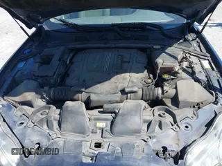 2010 Jaguar XF Premium Luxury with VIN SAJWA0GB5ALR78767, listed as a IAAI auction lot 41733047 with 1 mi miles. Bid and sale history available at carsss.com. Image 10.