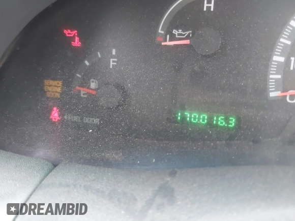 2000 Ford F-150 XL with VIN 1FTRX17LXYNC39983, listed as a IAAI auction lot 41750277 with 170,016 mi miles. Bid and sale history available at carsss.com. Image 15.