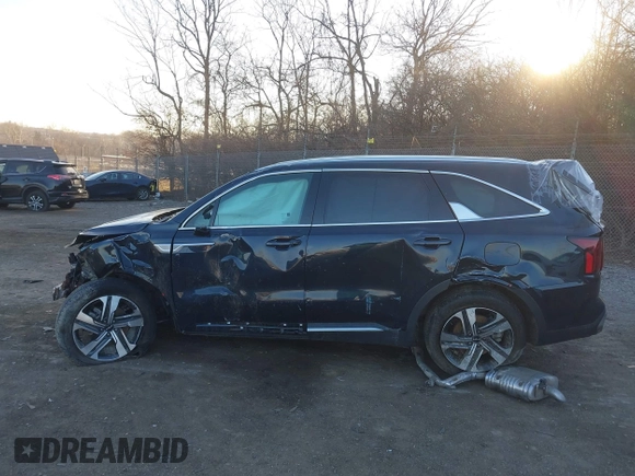 2024 Kia Sorento SX Prestige z VIN KNDRKDLG3R5235364, wystawiony jako IAAI lot #41338909 z przebiegiem 23 629 mil mil oraz . Historia ofert i sprzedaży dostępna na DreamBid. Obrazek 15.