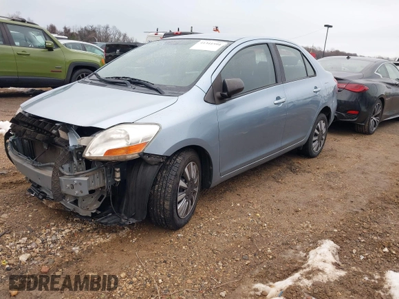 2009 Toyota Yaris z VIN JTDBT903391314800, wystawiony jako IAAI lot #41341594 z przebiegiem 119 610 mil mil oraz . Historia ofert i sprzedaży dostępna na DreamBid. Obrazek 2.