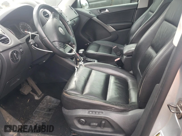 2010 Volkswagen Tiguan Wolfsburg Edition with VIN WVGAV7AX4AW000863, listed as a Copart auction lot 53967005 with 146,788 mi miles and Clean title. Bid and sale history available at DreamBid. Image 7.