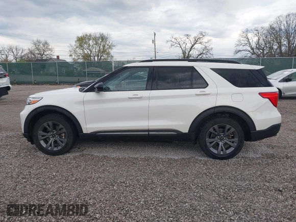 2022 Ford Explorer XLT with VIN 1FMSK8DH6NGC07066, listed as a IAAI auction lot 41856343 with 31,711 mi miles and . Bid and sale history available at DreamBid. Image 14.