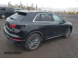 2019 Audi Q3 S line Prestige with VIN WA1FECF38K1079598, listed as a Copart auction lot 75451884 with 71,486 mi miles and Salvage Title. Bid and sale history available at carsss.com. Image 3.