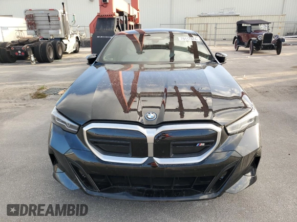 2024 BMW i5 M60 z VIN WBY43FK00RCP12947, wystawiony jako Copart lot #79117974 z przebiegiem Nie podano mil oraz Szkody całkowita. Historia ofert i sprzedaży dostępna na DreamBid. Obrazek 5.