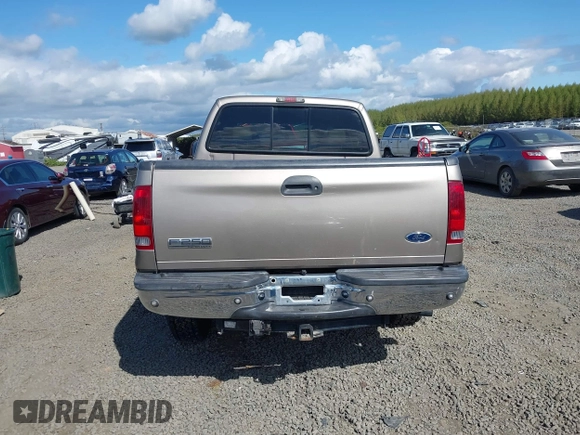 2007 Ford F-250 XL z VIN 1FTSW21P37EA76534, wystawiony jako IAAI lot #42076778 z przebiegiem Nie podano mil oraz . Historia ofert i sprzedaży dostępna na DreamBid. Obrazek 16.